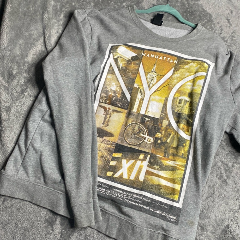 H&M sweatshirt